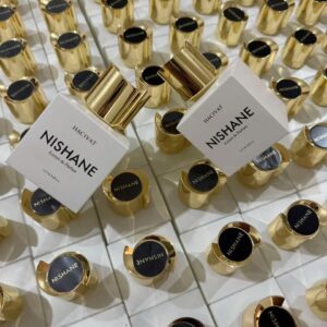 Lot de Parfums de Haute Niche – Nishane Hacivat X*
