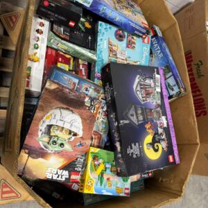 carton de boîtes de jeu LEGO neuves
